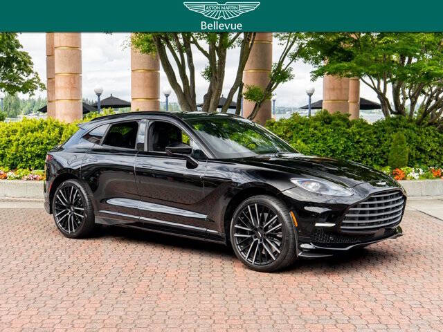 2023 Aston Martin DBX 2
