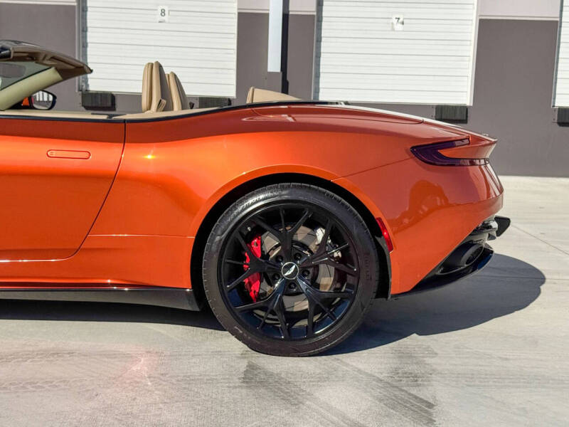 2019 Aston Martin DB11 Volante