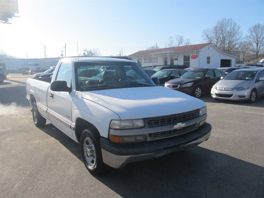 White 2000 Chevrolet Silverado 1500 Base 11