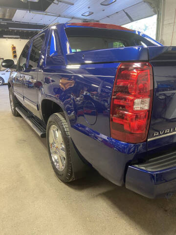 2013 Chevrolet Avalanche LT Black Diamond