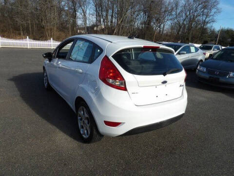 2012 Ford Fiesta SES