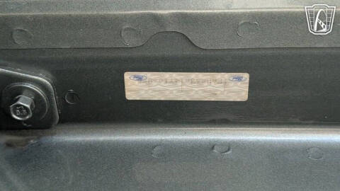 2004 Ford Thunderbird