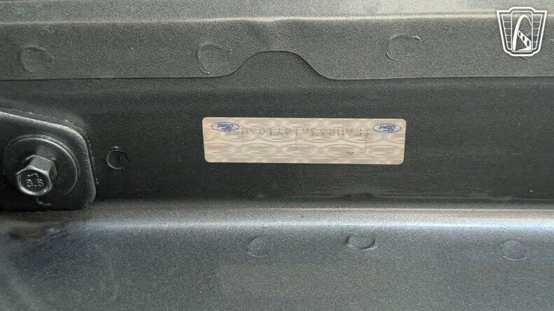 2004 Ford Thunderbird