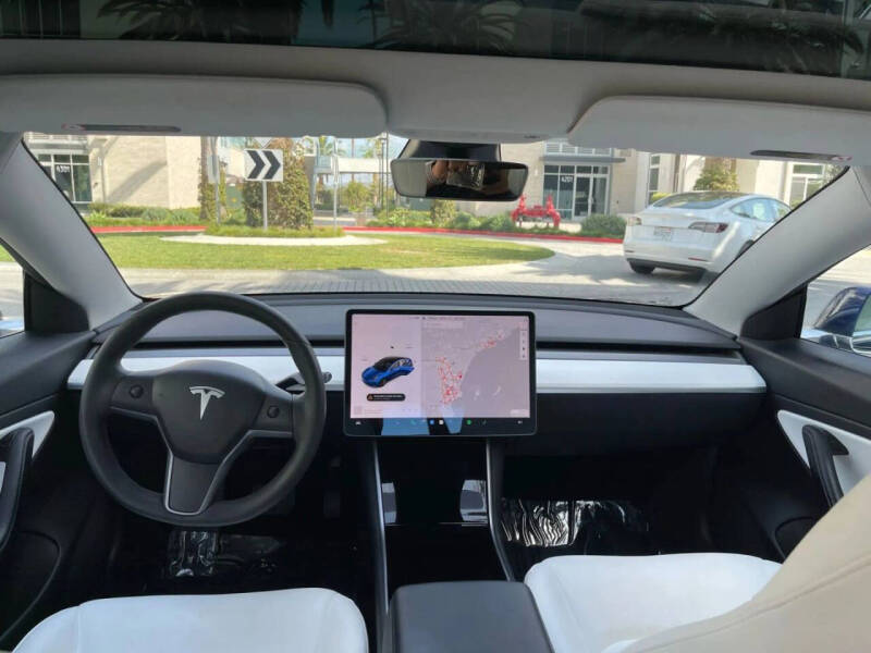 2019 Tesla Model 3 Standard Range Plus