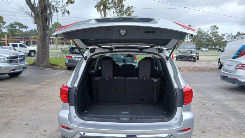 2020 Nissan Pathfinder SV