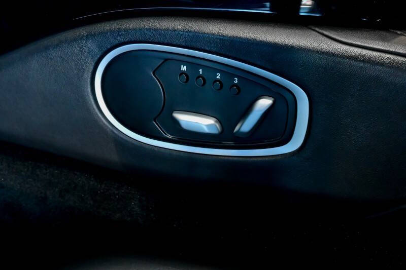 2022 Aston Martin Vantage