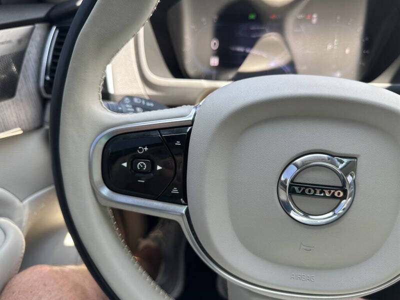 2023 Volvo XC90 B6 Plus Bright Theme 6P