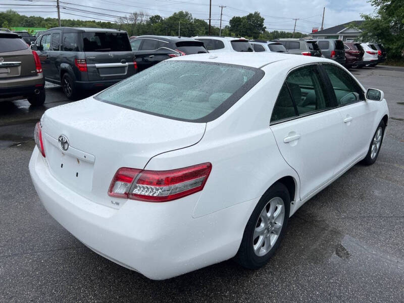 2011 Toyota Camry LE