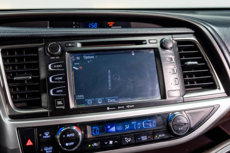 2016 Toyota Highlander