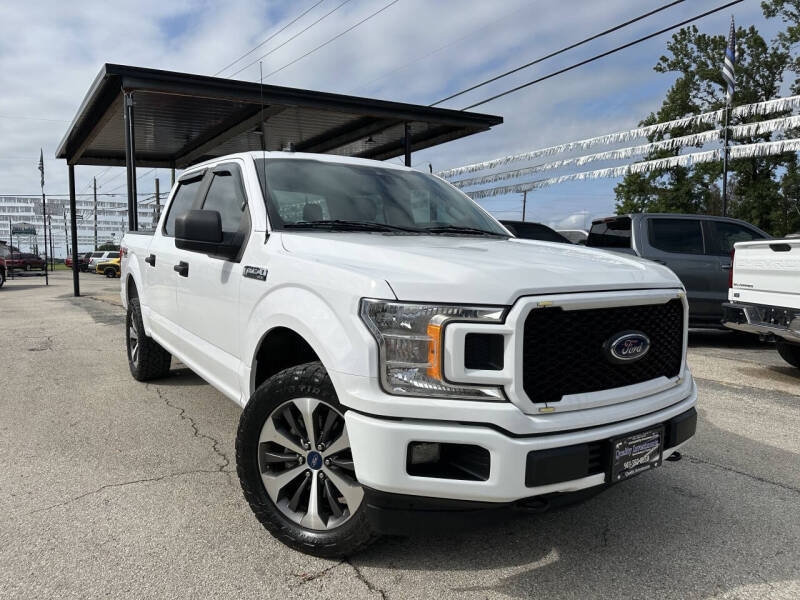 2020 Ford F-150 XL's photo