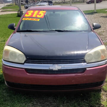 2004 Chevrolet Malibu Maxx for sale at Car Lot Credit Connection LLC in Elkhart IN