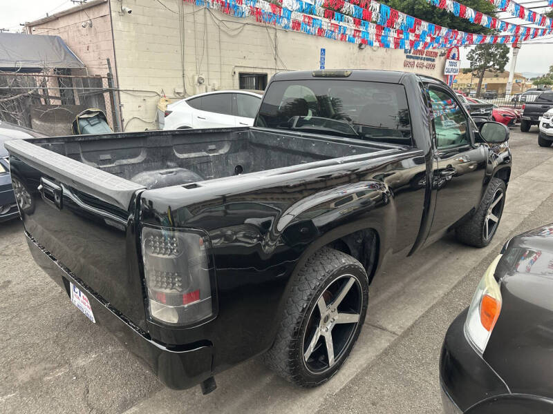 2008 GMC Sierra 1500 Work Truck photo 6