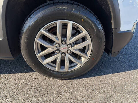 2018 GMC Acadia SLE-2