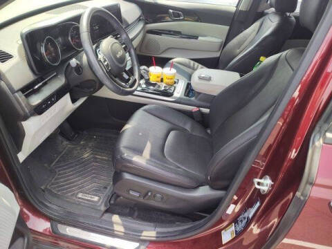 2024 Kia Carnival EX