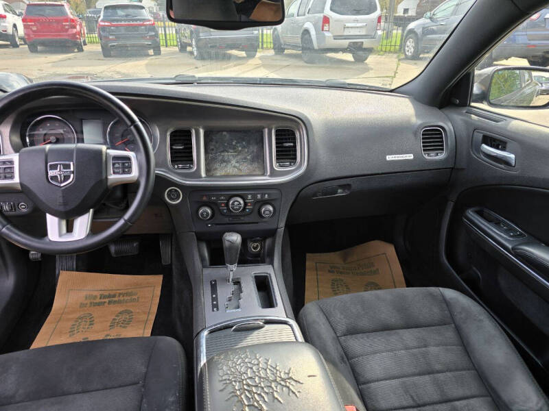 2011 Dodge Charger SE photo 10