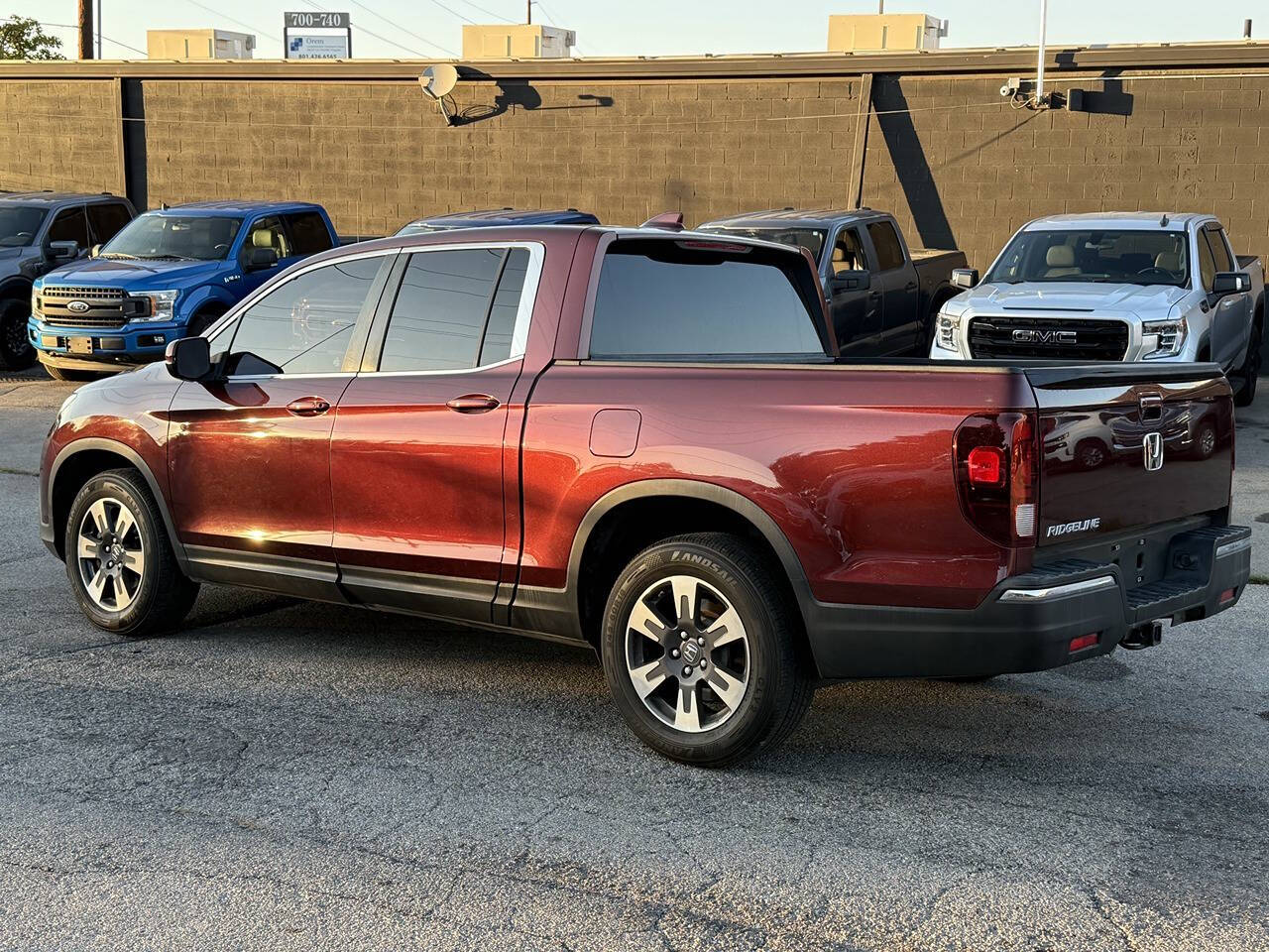 2017 Honda Ridgeline for sale at TWIN PEAKS AUTO in Orem, UT