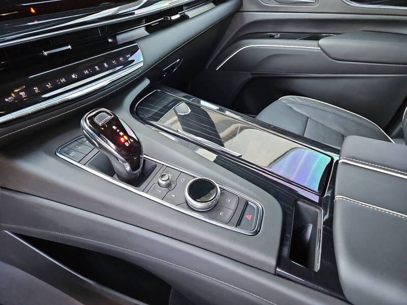 2023 Cadillac Escalade Sport