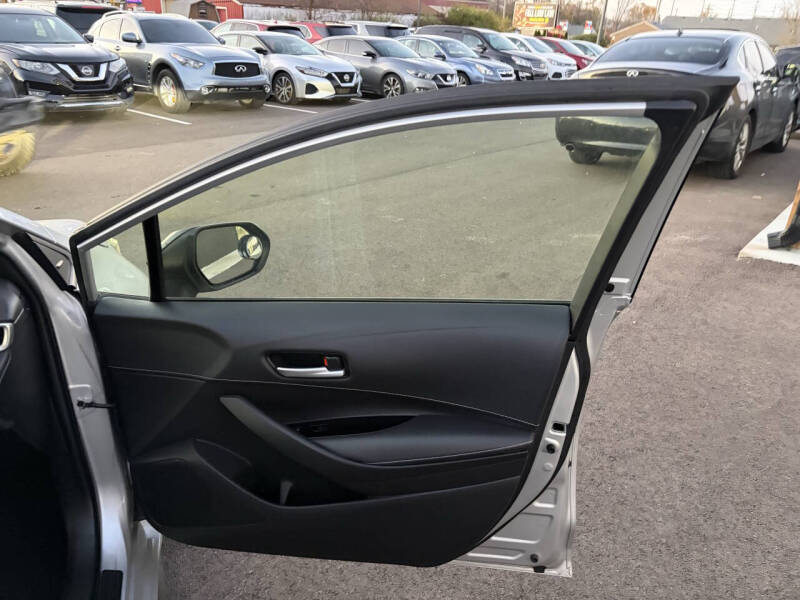 2022 Toyota Corolla Hatchback SE Nightshade Edition