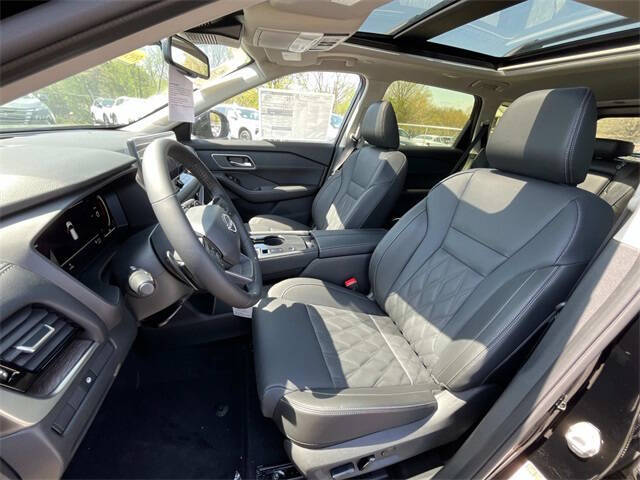 2025 Nissan Rogue Platinum