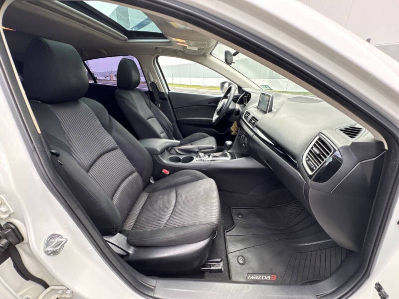 2016 Mazda MAZDA3 i Touring