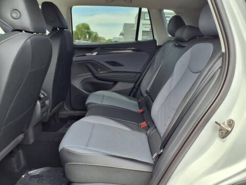 2025 Volkswagen Tiguan SE