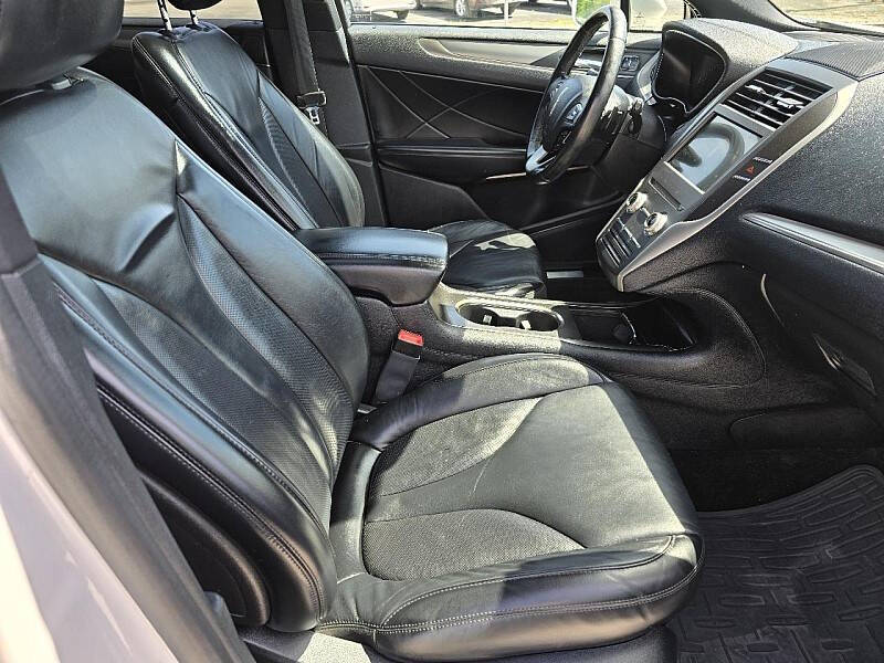 2016 Lincoln MKC Select