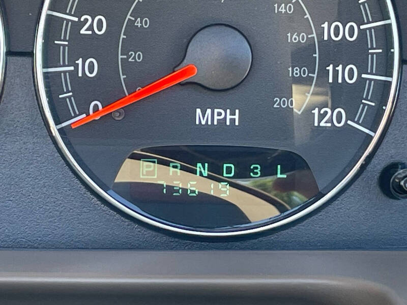 2004 Chrysler Sebring LXi