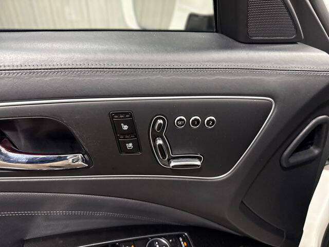 2016 Kia K900 Premium V6