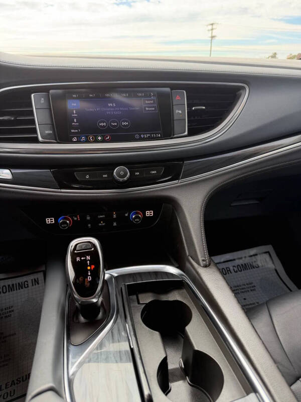 2020 Buick Enclave Essence