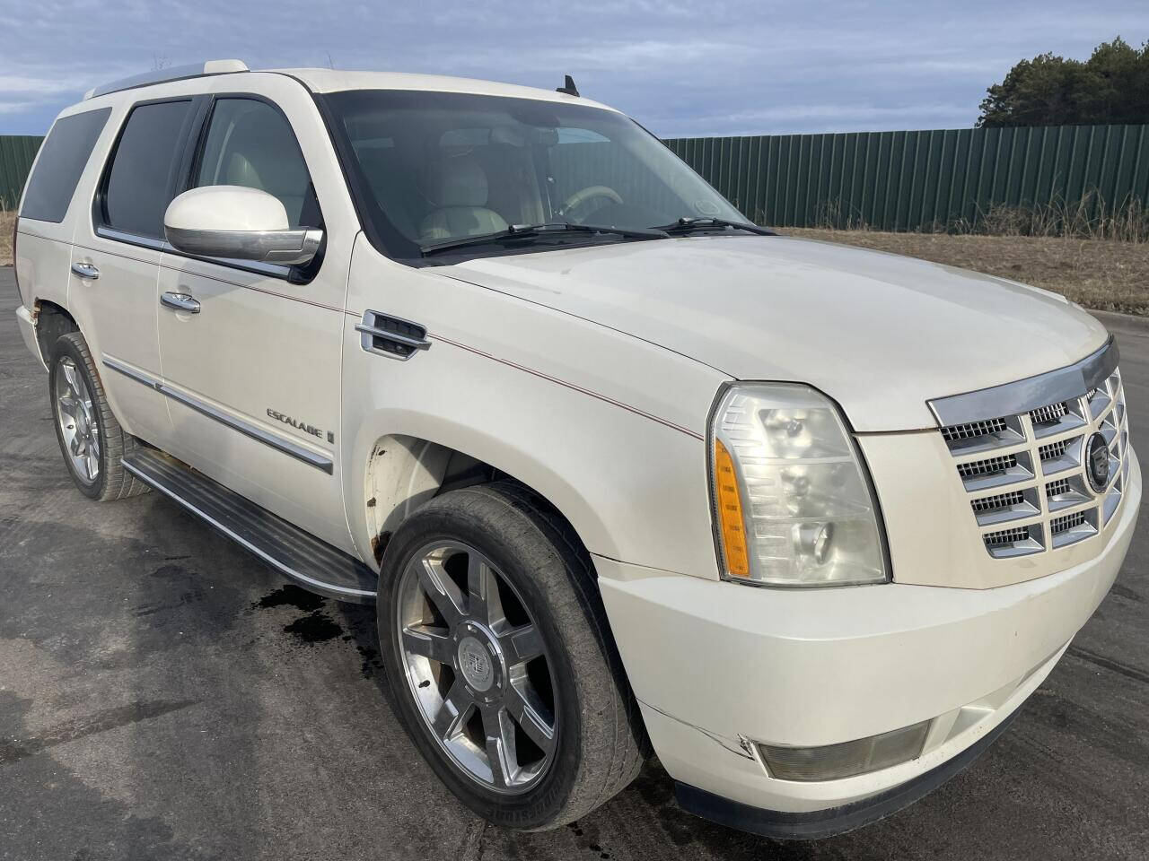 2007 Cadillac Escalade for sale at Twin Cities Auctions in Elk River, MN