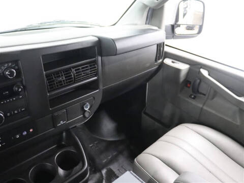 2022 Chevrolet Express 2500