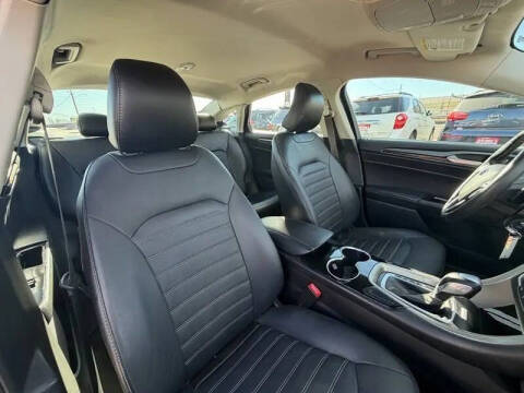 2016 Ford Fusion SE