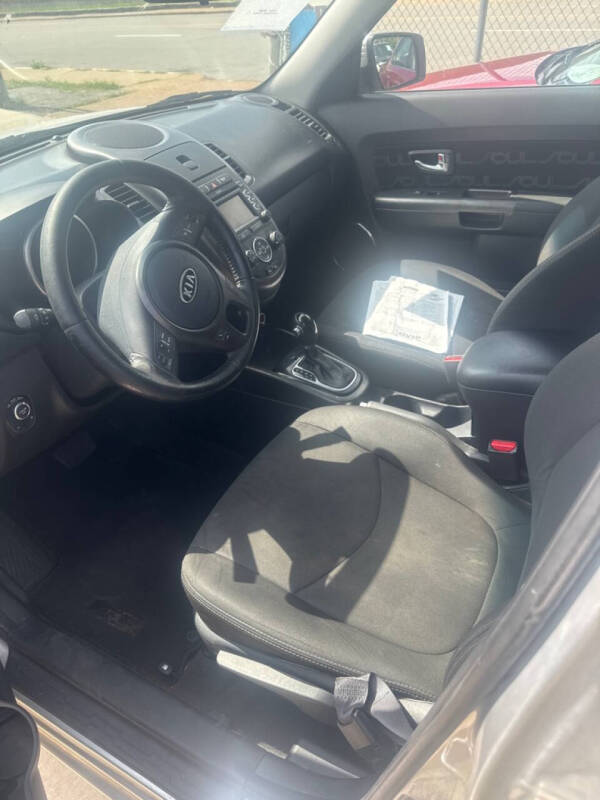2012 Kia Soul +