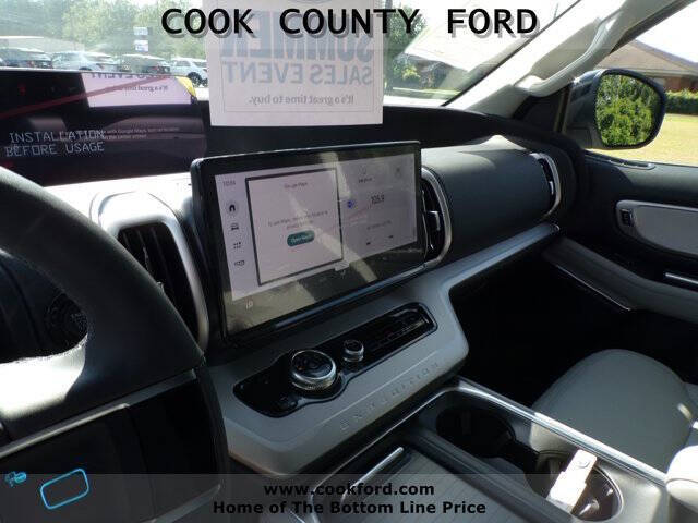 2027 Ford Expedition MAX Active
