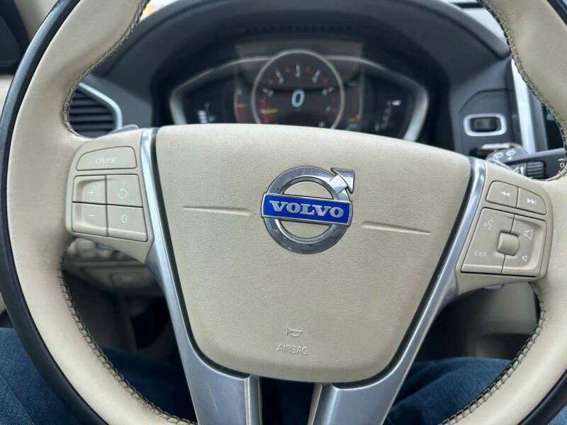 2015 Volvo XC60 T6 Drive-E