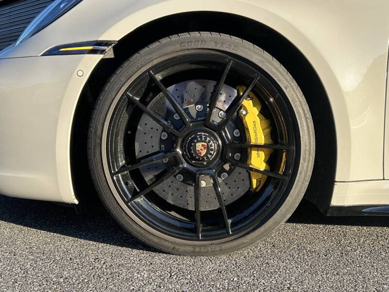 2022 Porsche 911 Targa 4 GTS