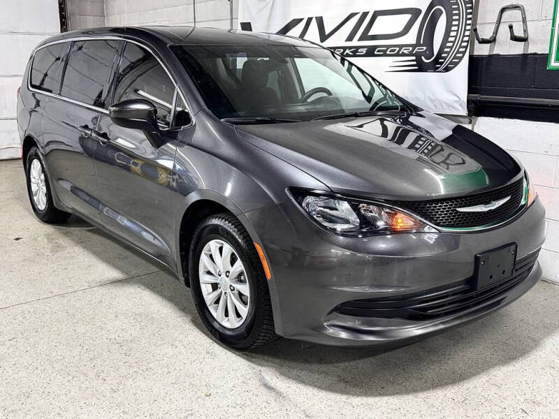2017 Chrysler Pacifica Touring