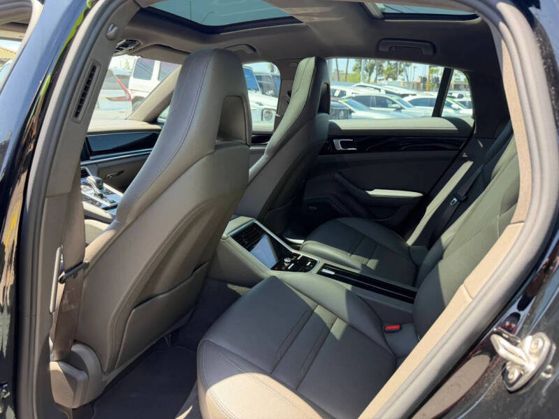 2018 Porsche Panamera