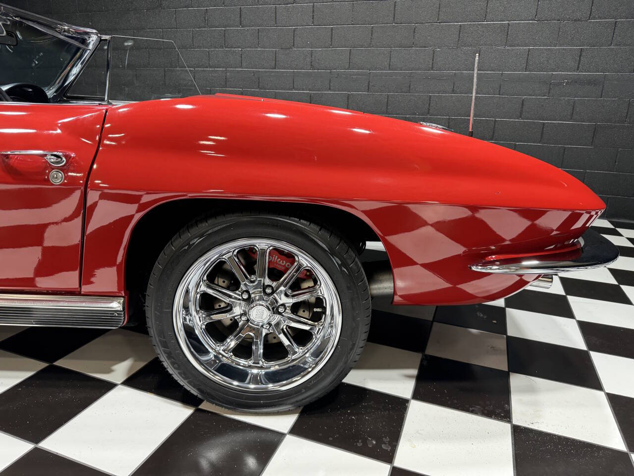 1964 Chevrolet Corvette 40