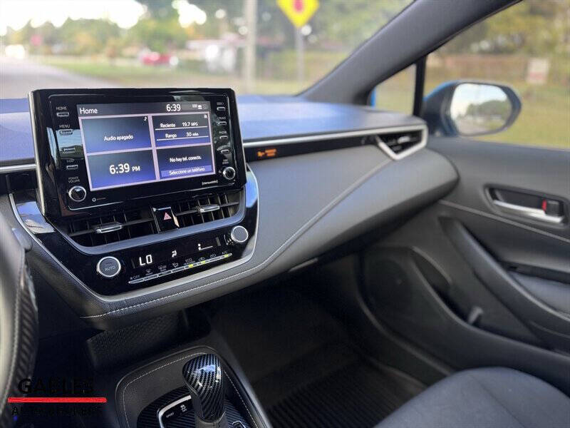 2020 Toyota Corolla Hatchback SE