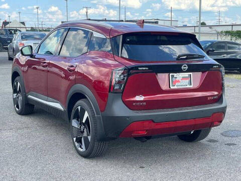 2025 Nissan Kicks SR
