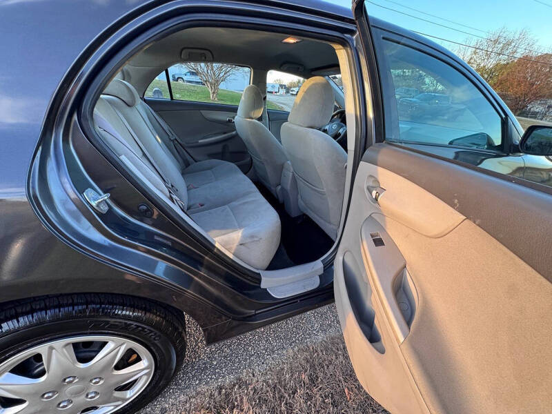 2010 Toyota Corolla LE