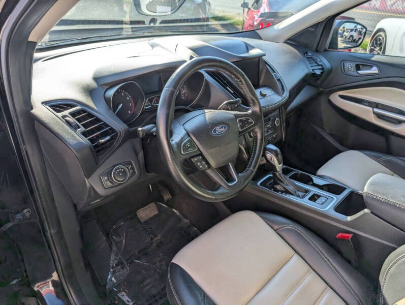 2019 Ford Escape SEL