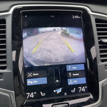 2019 Volvo XC90 T6 Momentum