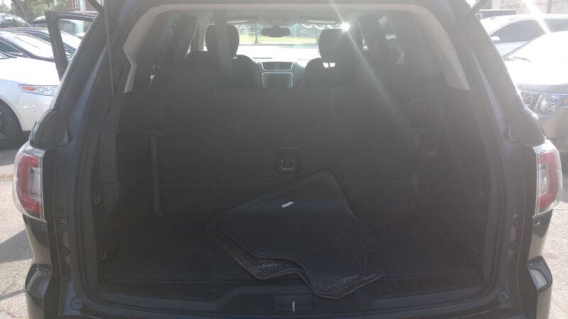 2016 GMC Acadia SLE-2