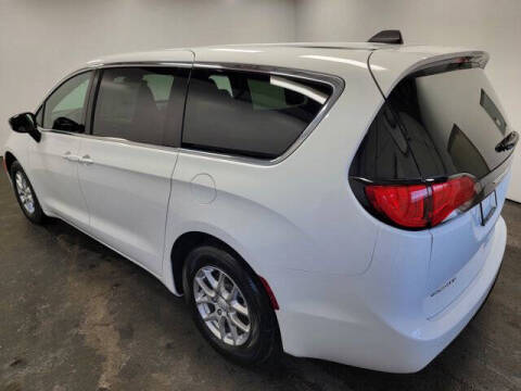 2026 Chrysler Voyager LX