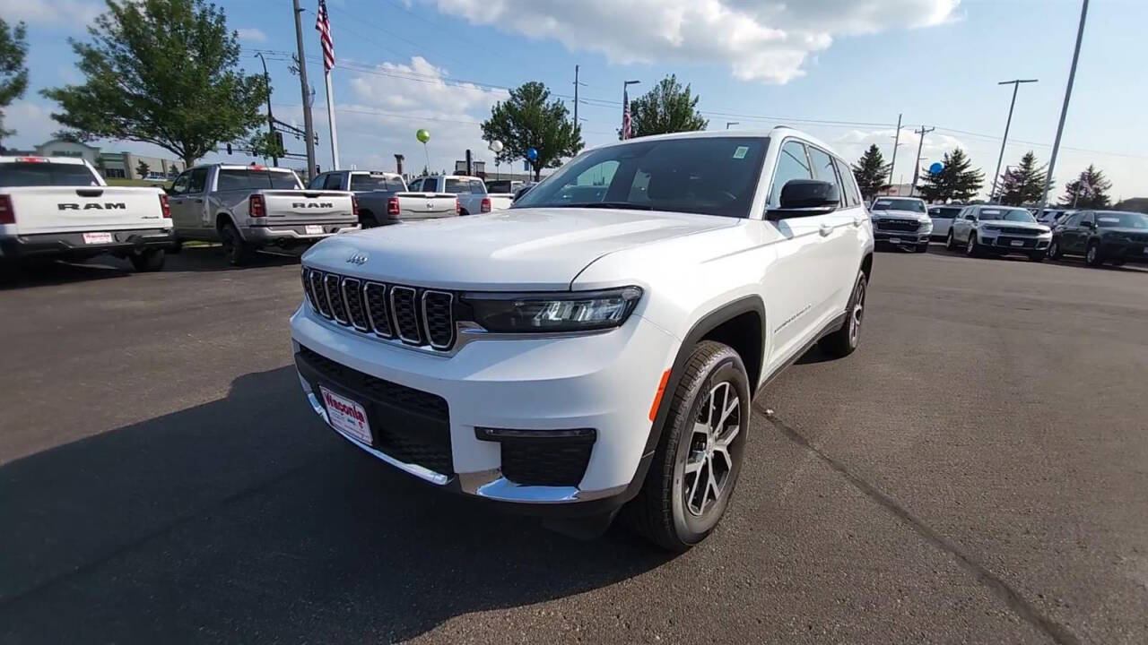 2024 Jeep Grand Cherokee L for sale at Victoria Auto Sales in Victoria, MN