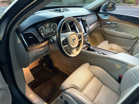 2016 Volvo XC90 T6 Inscription