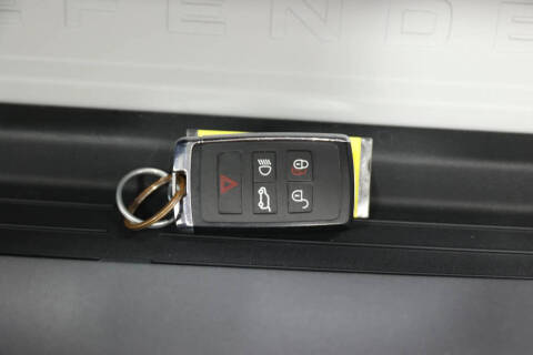 2022 Land Rover Defender 110 SE