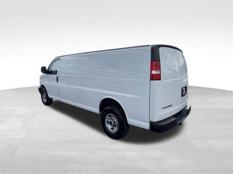 2023 GMC Savana 2500